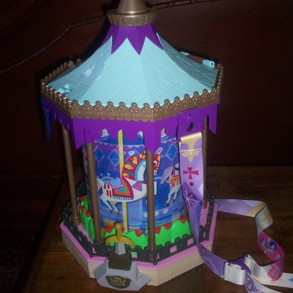 Disney 2025 Magic Kingdom Carousel Musical Lighted Popcorn Bucket NEW! - Picture 1 of 8